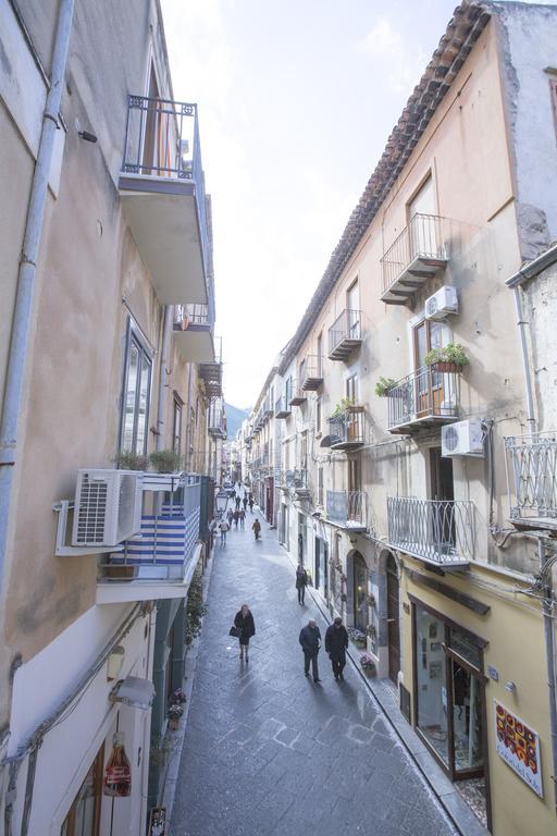 Casa Ruggero Lägenhet Cefalù Exteriör bild